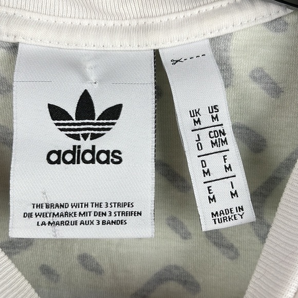 Adidas medium collective memories tee - Picture 3 of 5